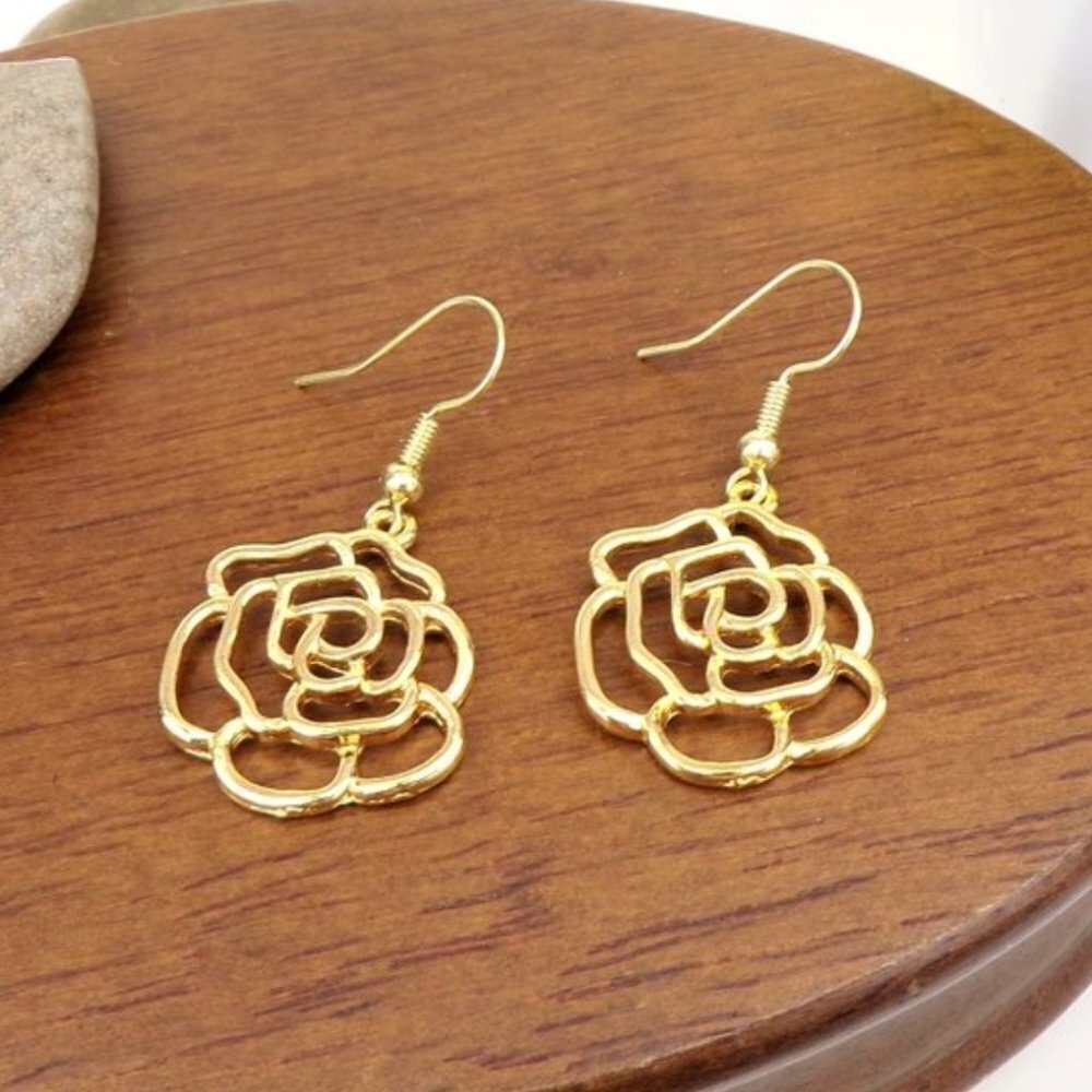 Rose Charm Earings